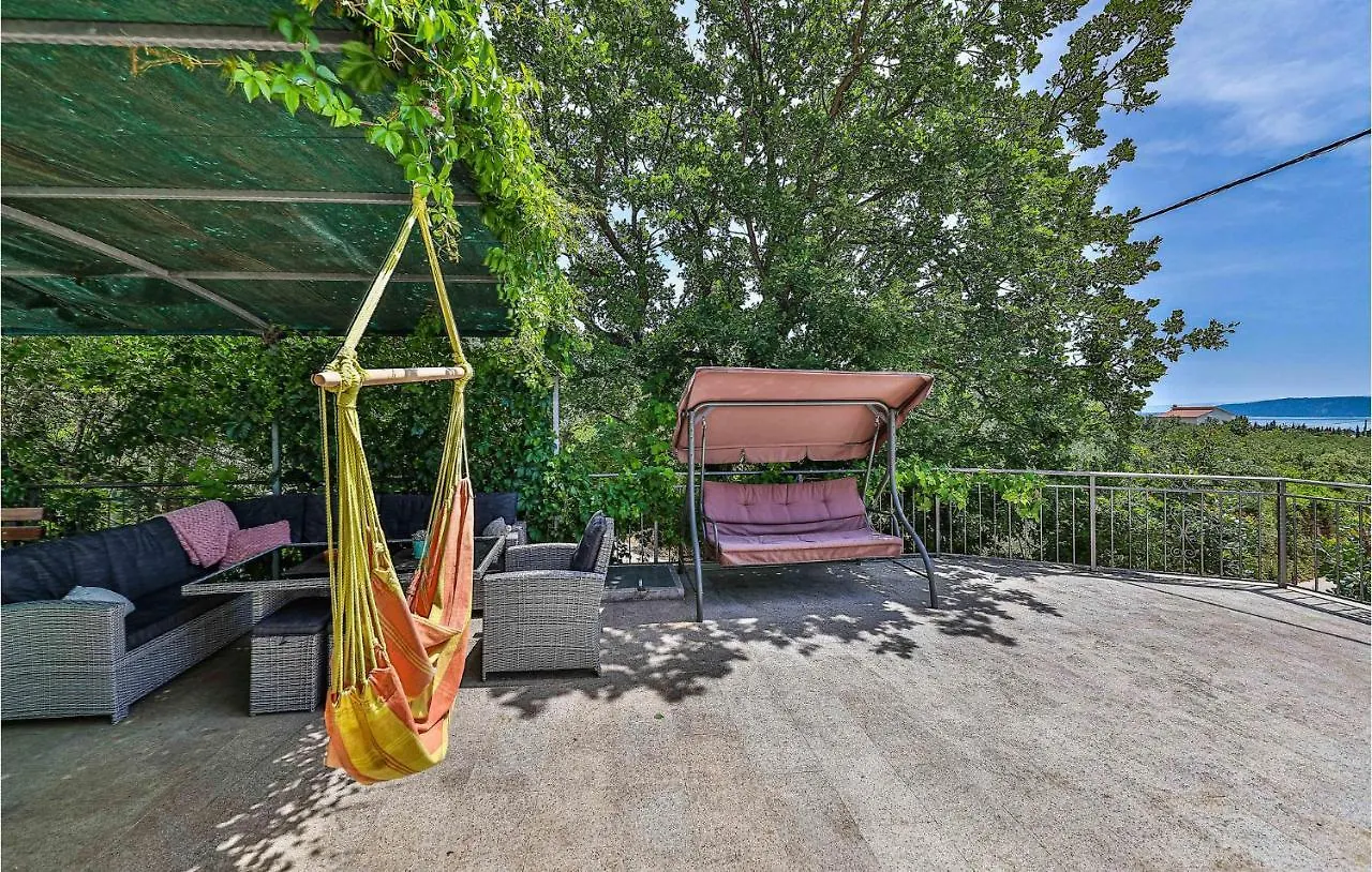 Nice Home In Kastel Luksic With Wifi